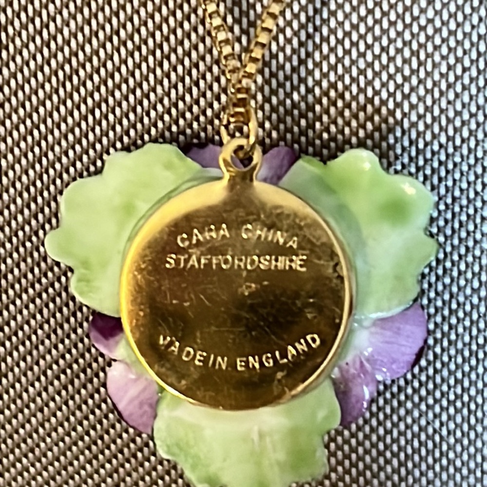Staffordshire bone china pansie necklace & chain 18” England Cara - Picture 4 of 4